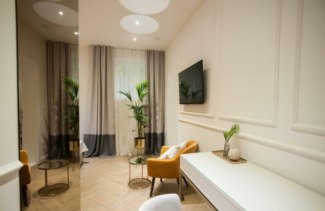 Pensiune Club 5 Boutique